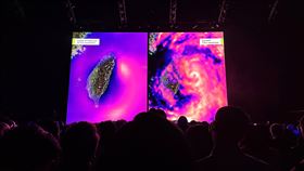 輝達升級AI預測氣象技術輝達今天宣布推出名為StormCast的全新模型，強化時效性，有助災害緊急應變。圖為輝達GTC大會展示AI技術幫助預測颱風，攝於3月18日。中央社記者張欣瑜舊金山攝  113年8月20日