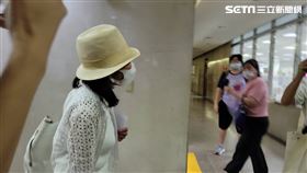 ▲京華城案被約談的都委之一郭瓊瑩，訊後獲請回。（圖／記者楊佩琪攝）