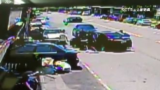 嘉義市爆街頭鬥毆　逾10人幹架、開車互撞