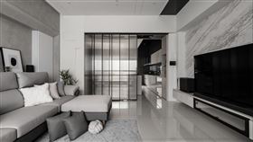 白灰簡約風格　居家空間更具通透感（圖／幸福空間）