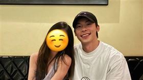 網友在小紅書分享一系列與許光漢的合照。（圖／翻攝自小紅書）