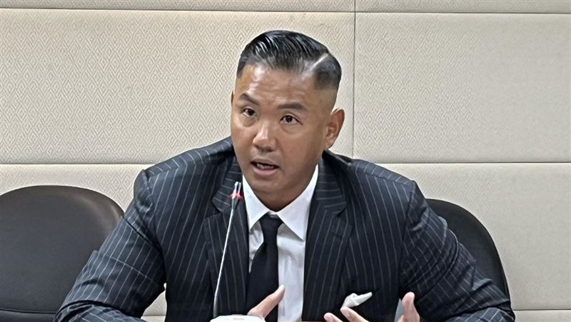 陳建州現身藍智庫　盼修法讓運動企業減稅