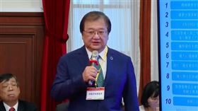 衛福部長邱泰源提出「健康台灣願景規劃」報告。（圖／翻攝自總統府YT直播）