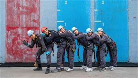 左起郭泓志、姚元浩、莎莎、張立東、乱彈阿翔、吳映潔。（圖／好看娛樂提供）