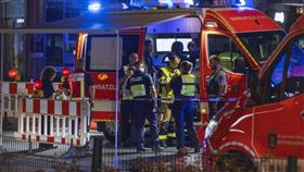 德國西部建城節慶活動爆持刀砍人案 釀3死多傷（圖／美聯社／達志影像）