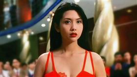 邱淑貞拍攝三級片堅持三點不露，但其實沒有防護措施。（圖／翻攝自王晶笑看江湖YT頻道）