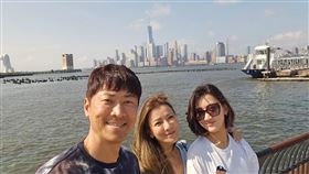 曾雅蘭秀出好身材（圖／翻攝自臉書）