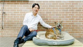賴清德迎接斑斑入住（圖／總統府提供）