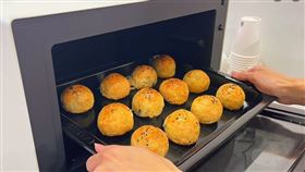 新口味蛋黃酥(圖／翻攝自新口味蛋黃酥臉書)