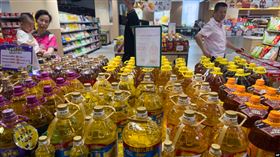 中國驚爆油罐車未清洗就裝載食用油運輸醜聞