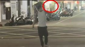 苗栗,竹南車站,蝴蝶刀,揮刀（圖／翻攝Threads）