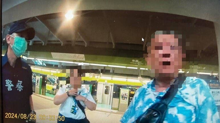 大叔躲中捷月台偷抽菸　末班車到站被抓包