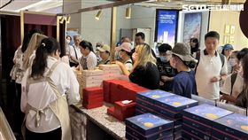 不二糕餅,蛋黃酥(記者賴俊佑攝影)