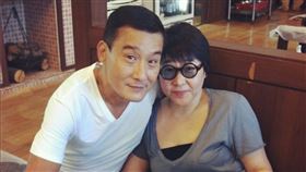 梁家輝和老婆結婚超過35年，如今兩人依舊深愛彼此。（圖／nikkiechleung IG）
