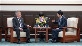 總統賴清德26日接見英國在台辦事處鄧元翰代表（圖／翻攝自總統府官網）