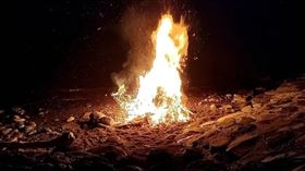 中元普渡燒法船出現觀音像火焰。（翻攝基隆北聖宮臉書）