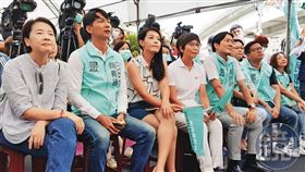 柯營假帳風暴，黃珊珊遭黨停權3年，蔡壁如也爆出涉申報不實，加上黨內唯一1席市長高虹安也涉貪遭判刑，柯營面臨團滅危機。