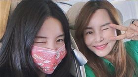 李多慧的媽媽日前來台找女兒玩，也一起幫女兒慶生。（圖／翻攝自IG）