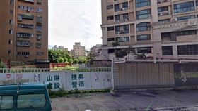 建商留下空地跑路了。（圖／翻攝自Google Map）
