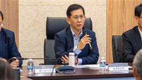 數發部長黃彥男今（27）日上任100天與媒體茶敘。（圖／數發部提供)