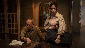 金士傑、宋芸樺飾演父女。（圖／果陀娛樂提供）