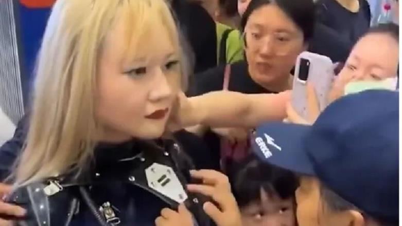 美女機器人遭癡漢猥褻　竟是「真人正妹」