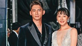 劉珞亦之前，李杏（右）與温昇豪（左）因為男的對女方照顧有加，因而傳過花邊新聞，但當事人都否認。