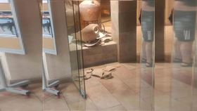 男童打破博物館3500年古物 竟獲邀2度參觀（圖／Ｘ平台）