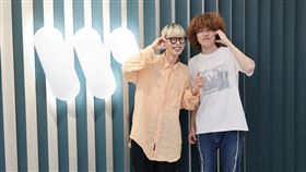 luv。（圖／華納音樂提供）