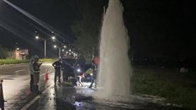 拖板車,排氣閥,牡丹,水柱,管線,新園鄉,車城鄉,台水公司,屏東