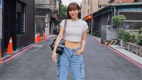 林萱瑜貓咪在床上尿尿。（圖／翻攝自林萱瑜IG）