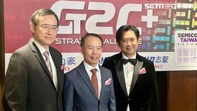 「G2C聯盟」由均豪（5443）、均華（6640）、志聖（2467）組成，（左起）均華總經理石敦智、均豪董事長陳政興及志聖總經理暨均華董事長梁又文。（圖／記者王翊綺攝影）