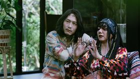 《Q18量子預言》高慧君（右）、田士廣受邀特別演出「永恆之戒」。（圖／金禾創意提供）