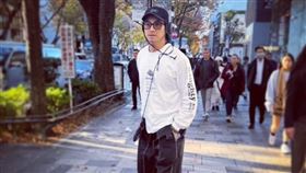 王少偉過去曾是5566的一員。（圖／翻攝自王少偉臉書）