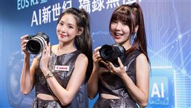 Canon旗艦級EOS R1 以及 全能型EOS R5 Mark II，此二款新機整合了突破性的人工智慧AI科技，擁有最先進的全新技術和革新。（圖／品牌業者提供）
