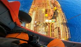 油輪鵝鑾鼻外海1死1傷　船長生死不明待救（圖／翻攝自空勤總隊臉書）