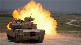 美國國務院9日宣布批准總值超過22億美元的對台軍售案，包含M1A2T艾布蘭戰車（Abrams）與相關設備及支援，及可攜式刺針防空飛彈（Stinger Missiles）相關設備。