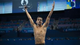 ▲法國游泳選手狄迪耶（Ugo Didier）為地主國拿下首面帕運金牌。（圖／美聯社／達志影像）