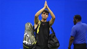 ▲「小蠻牛」艾卡拉茲（Carlos Alcaraz）美網第2輪止步，中斷大滿貫賽15連勝。（圖／美聯社／達志影像）