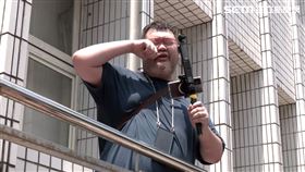 四叉貓哭訴直播棒一度被搶走