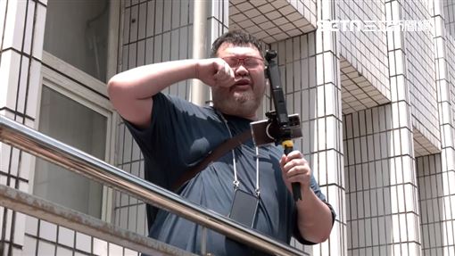 人生第一次被起訴！四叉貓睡醒回應了