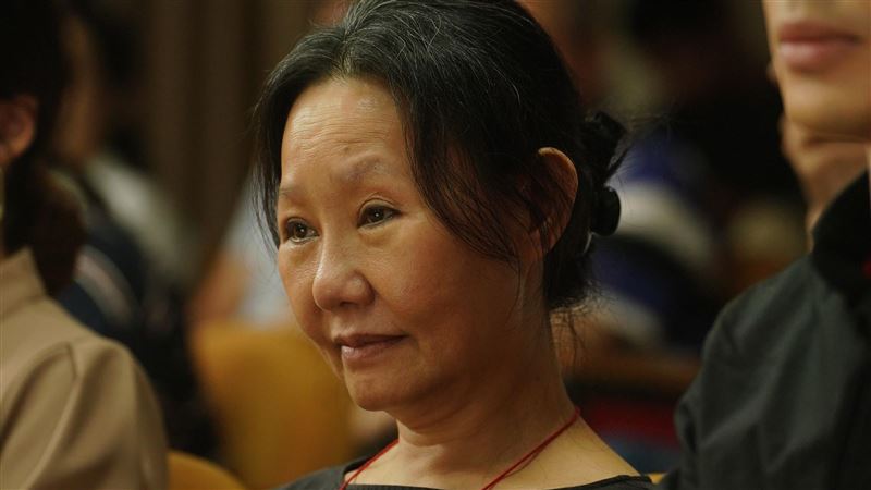 呂雪鳳為救子下跪磕頭！怒罵法官：沒良心