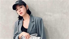 米可白近期克服內心恐懼練習游泳。（圖／翻攝自米可白IG）