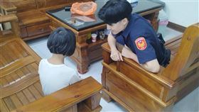 母逝爸酗酒　台中7歲女童沒飯吃徘徊公園（圖／翻攝畫面）