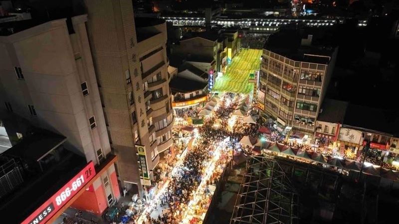 苗栗苑裡鎮「鬼門關大夜市」當天，意外找到失蹤3年的老翁。（圖／資料照）