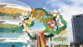 嘉豐幼兒園建築還曾獲紐約設計獎銀牌，風光一時，如今卻因爆發不當事件而蒙上陰影。（翻攝新竹縣政府官網）