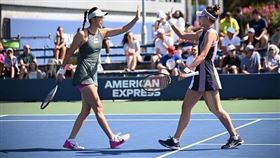 台灣網球好手詹皓晴與俄羅斯搭檔庫德梅托娃（Veronika Kudermetova）攜手闖進美網8強。（圖／詹皓晴提供）