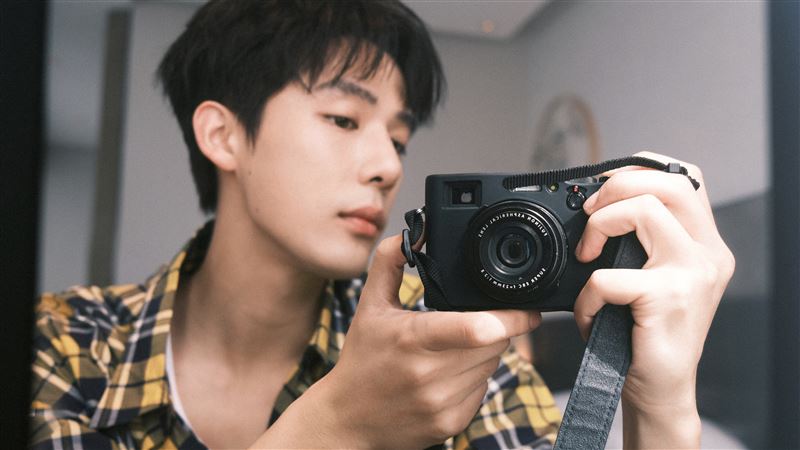 陸劇男神「摘假髮片」瘋傳　網傻眼吐1句