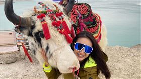 喜歡旅行的林依晨趁工作空檔走訪新疆。（圖／周子娛樂提供）