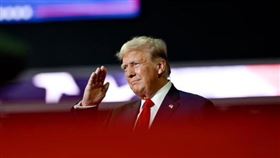 川普指出：「我有一個非常嚴密的計畫，可以終結俄烏戰爭，而且我對中國有某種想法，也許不是計畫，而是一種想法。」（圖／翻攝自Donald J. Trump粉專）